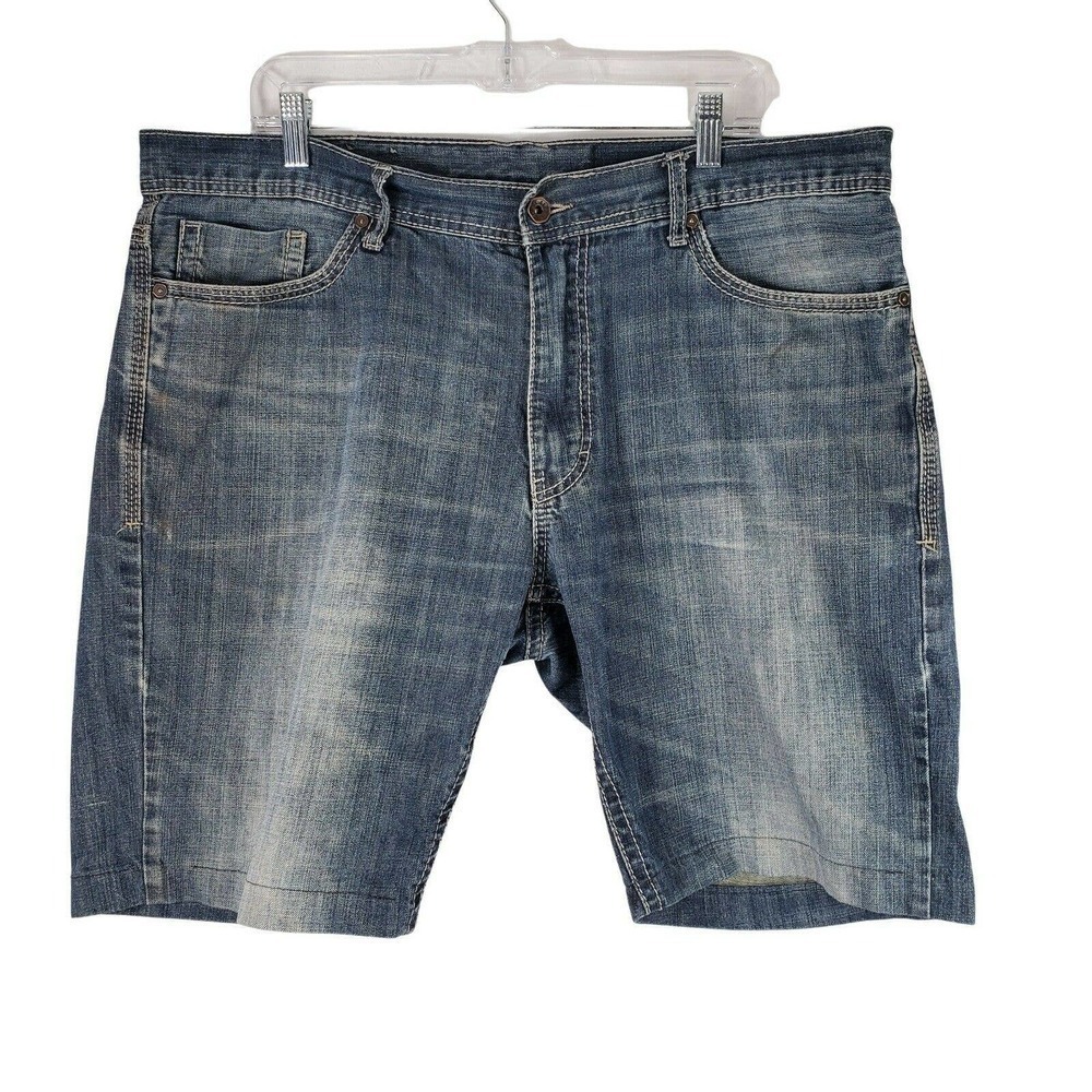 TK AXEL TREADWELL RELAXED STRAIGHT DENIM BLUE JEANS ALTERED TO SHORTS SIZE 36X10